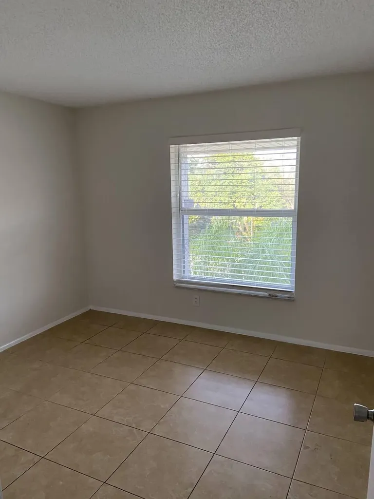 605 S Pine Island Road Plantation FL 33324