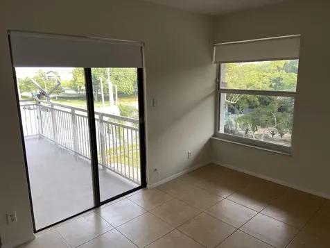 605 S Pine Island Road Plantation FL 33324