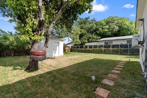 865 SE 12th Street Hialeah FL 33010