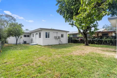 865 SE 12th Street Hialeah FL 33010