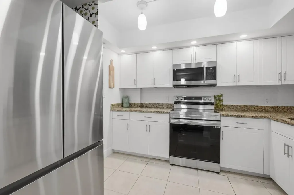 108 Royal Park Drive Oakland Park FL 33309