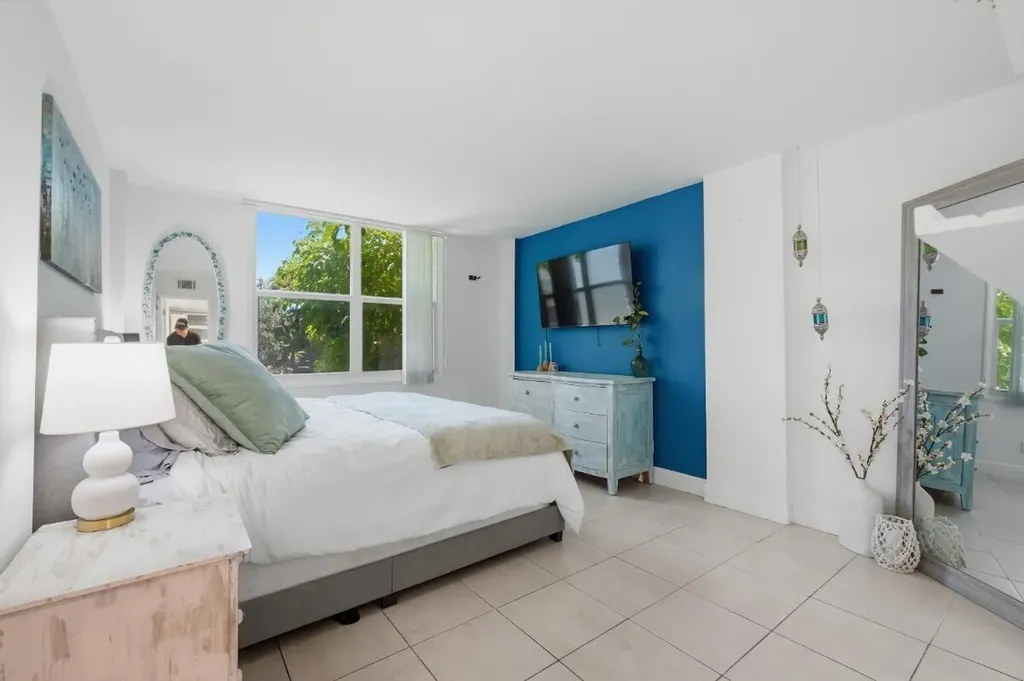 108 Royal Park Drive Oakland Park FL 33309
