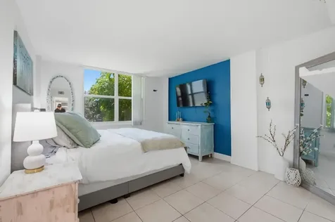 108 Royal Park Drive Oakland Park FL 33309