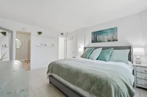 108 Royal Park Drive Oakland Park FL 33309