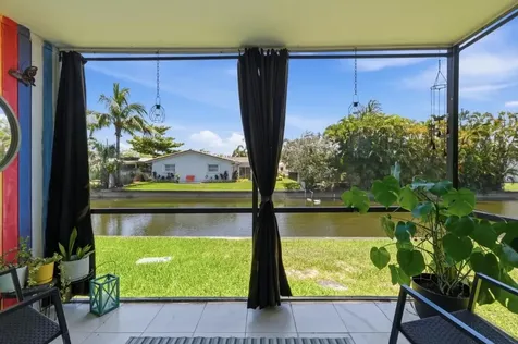 108 Royal Park Drive Oakland Park FL 33309
