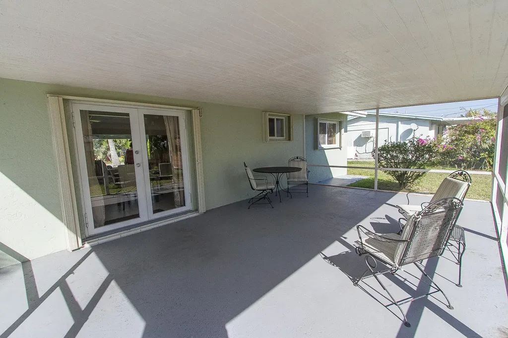 116 NW 8th Street Boca Raton FL 33432
