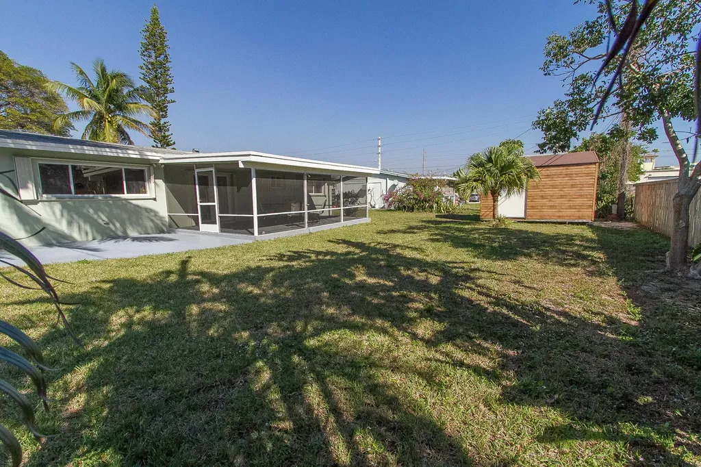 116 NW 8th Street Boca Raton FL 33432