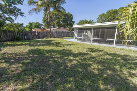 116 NW 8th Street Boca Raton FL 33432