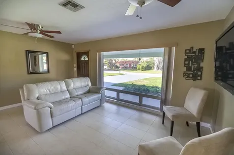 116 NW 8th Street Boca Raton FL 33432