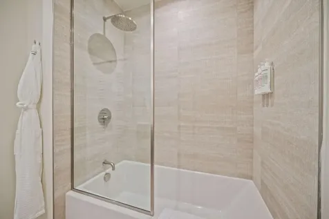 1611 SW 2nd Avenue Miami FL 33129