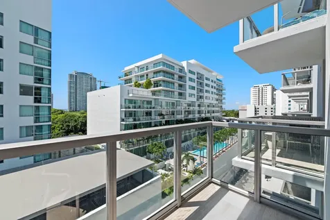 1611 SW 2nd Avenue Miami FL 33129