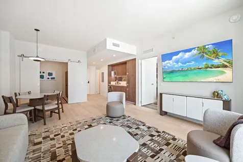 1611 SW 2nd Avenue Miami FL 33129