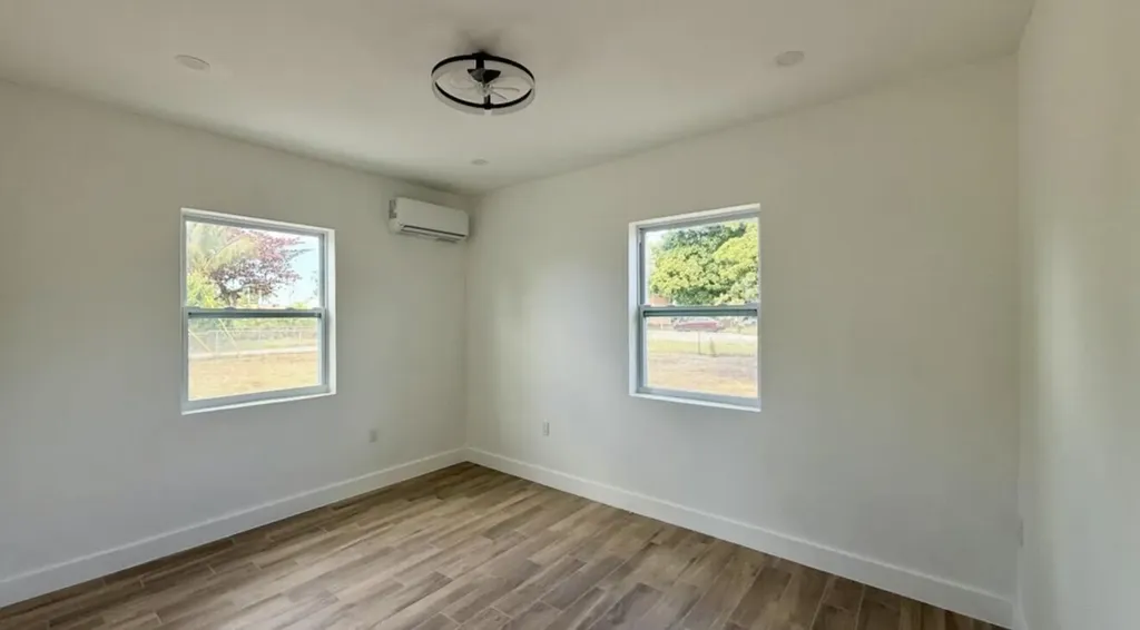 24 SW 10th Avenue Delray Beach FL 33444