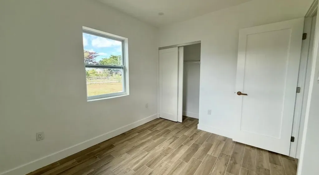 24 SW 10th Avenue Delray Beach FL 33444