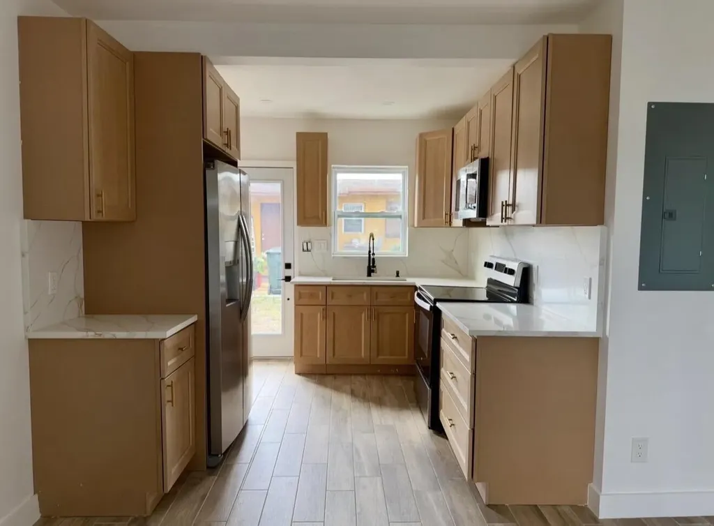 24 SW 10th Avenue Delray Beach FL 33444