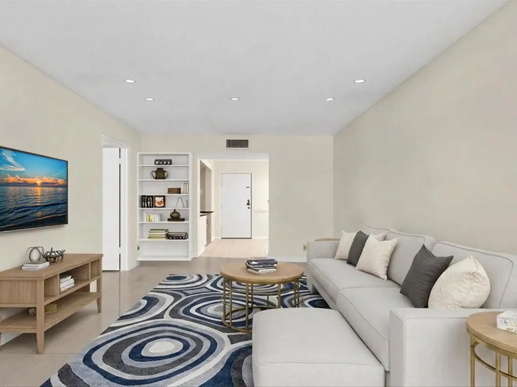 470 NW 20th Street Boca Raton FL 33431
