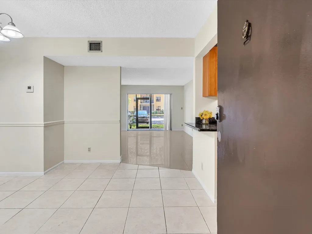 470 NW 20th Street Boca Raton FL 33431