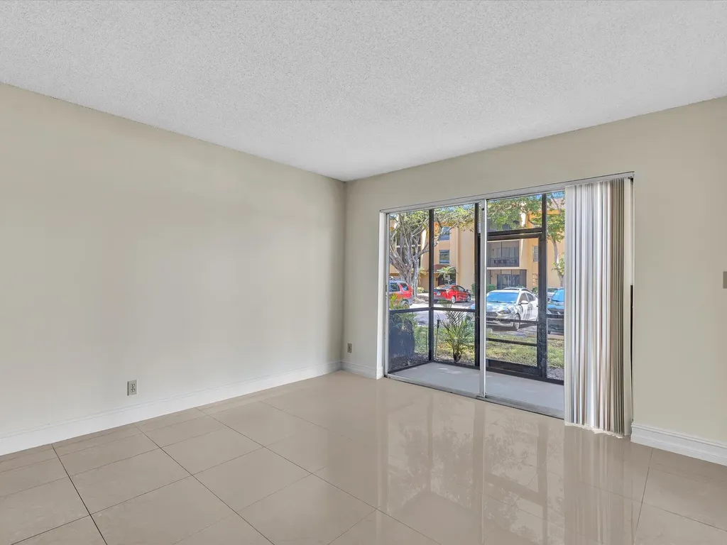 470 NW 20th Street Boca Raton FL 33431