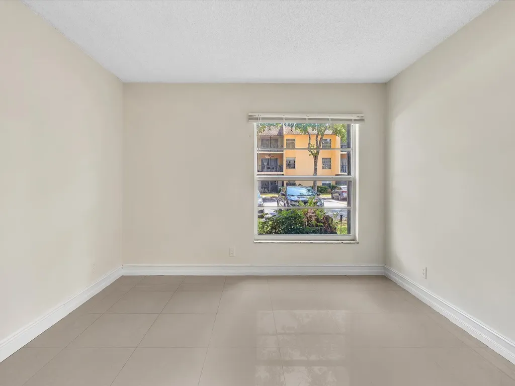 470 NW 20th Street Boca Raton FL 33431
