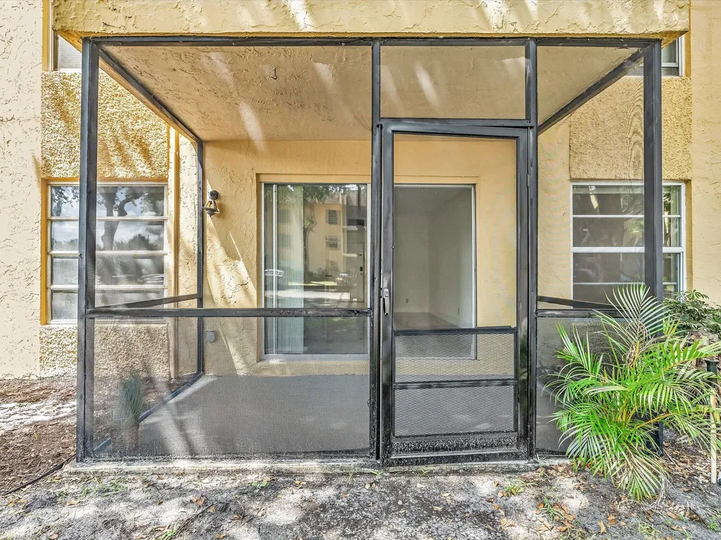 470 NW 20th Street Boca Raton FL 33431