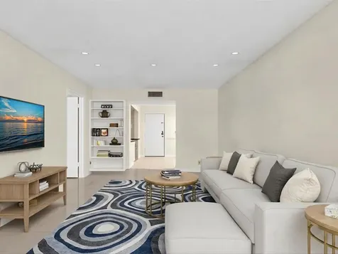 470 NW 20th Street Boca Raton FL 33431