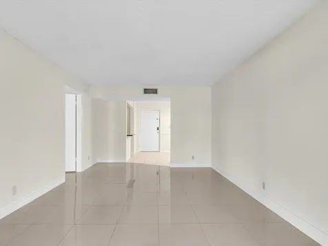 470 NW 20th Street Boca Raton FL 33431