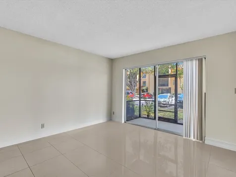470 NW 20th Street Boca Raton FL 33431