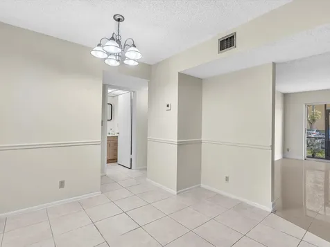 470 NW 20th Street Boca Raton FL 33431