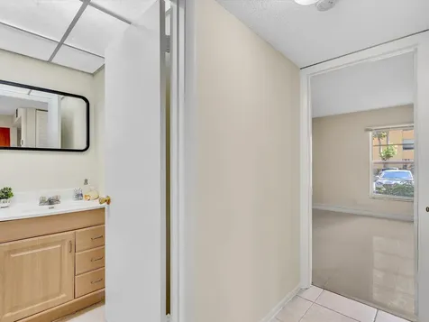 470 NW 20th Street Boca Raton FL 33431
