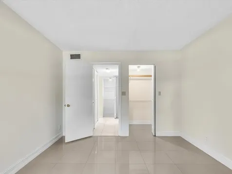 470 NW 20th Street Boca Raton FL 33431