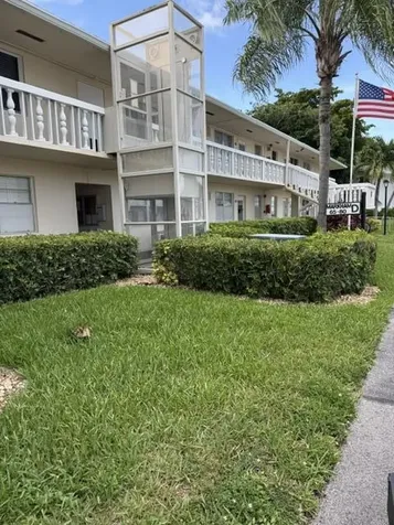 76 Markham D Deerfield Beach FL 33442