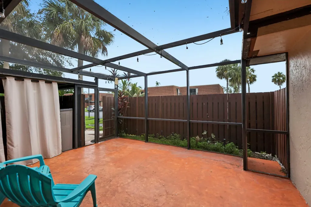1176 SW 118th Terrace Davie FL 33325