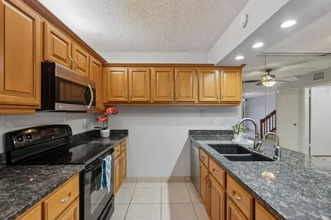 1176 SW 118th Terrace Davie FL 33325