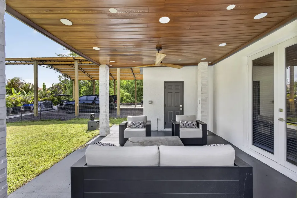 17394 Orange Boulevard The Acreage FL 33470