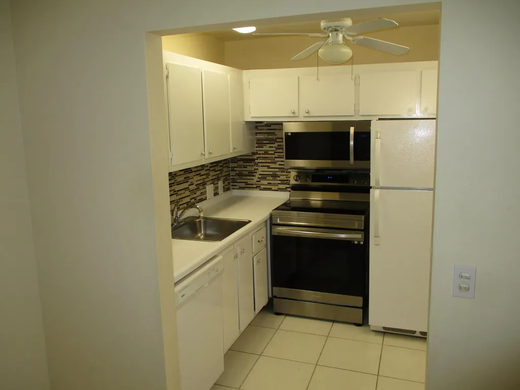 506 Mansfield M Boca Raton FL 33434