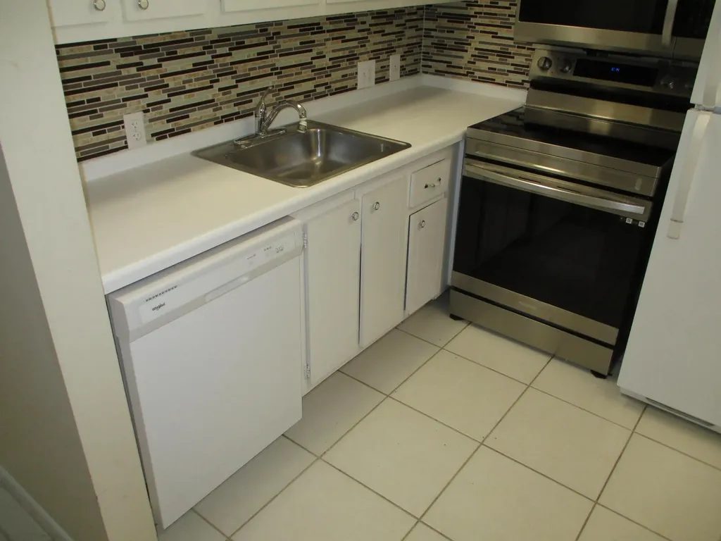 506 Mansfield M Boca Raton FL 33434