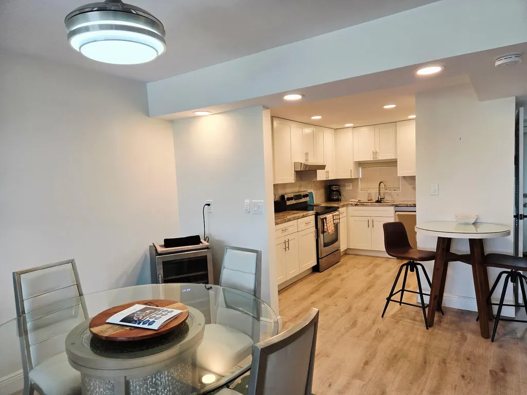 9923 S Hollybrook Lake Drive S Pembroke Pines FL 33025