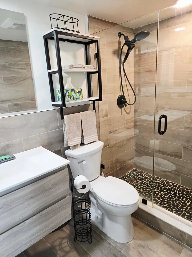 9923 S Hollybrook Lake Drive S Pembroke Pines FL 33025
