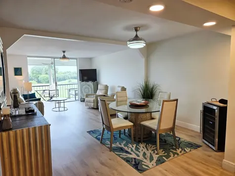 9923 S Hollybrook Lake Drive S Pembroke Pines FL 33025