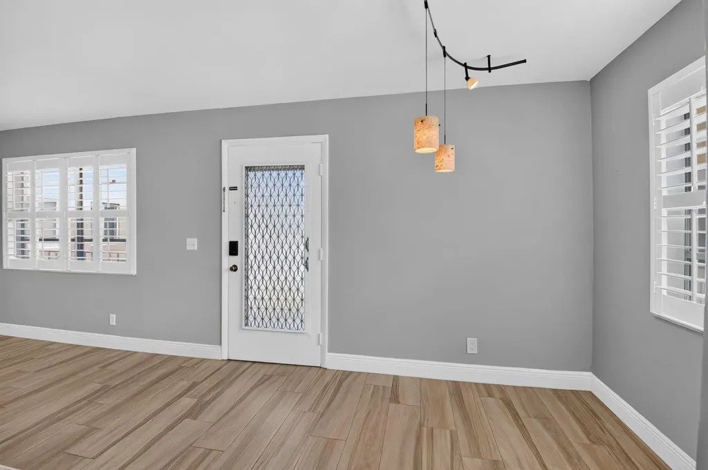 374 Capri H Delray Beach FL 33484