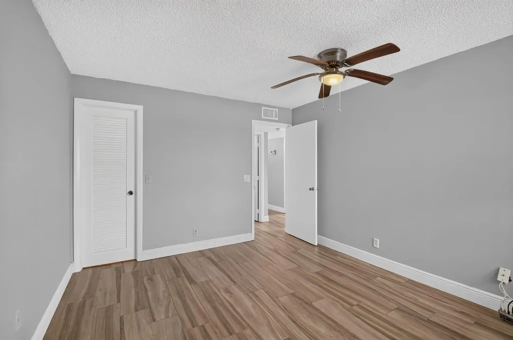 374 Capri H Delray Beach FL 33484