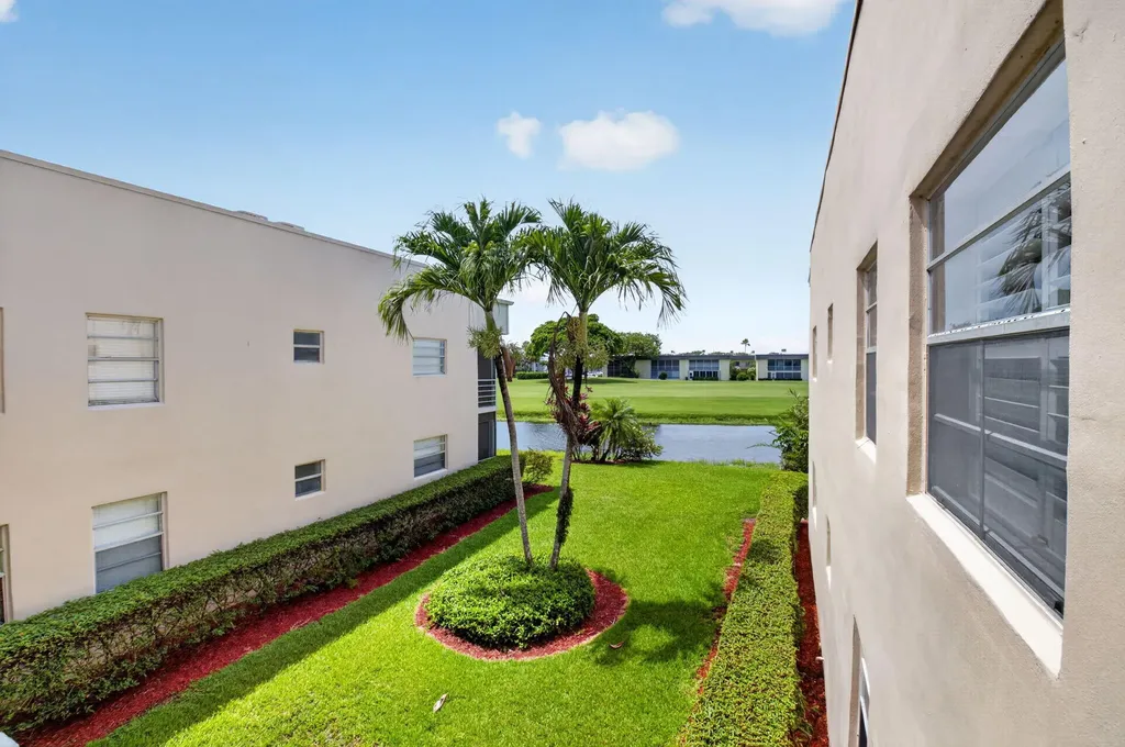 374 Capri H Delray Beach FL 33484