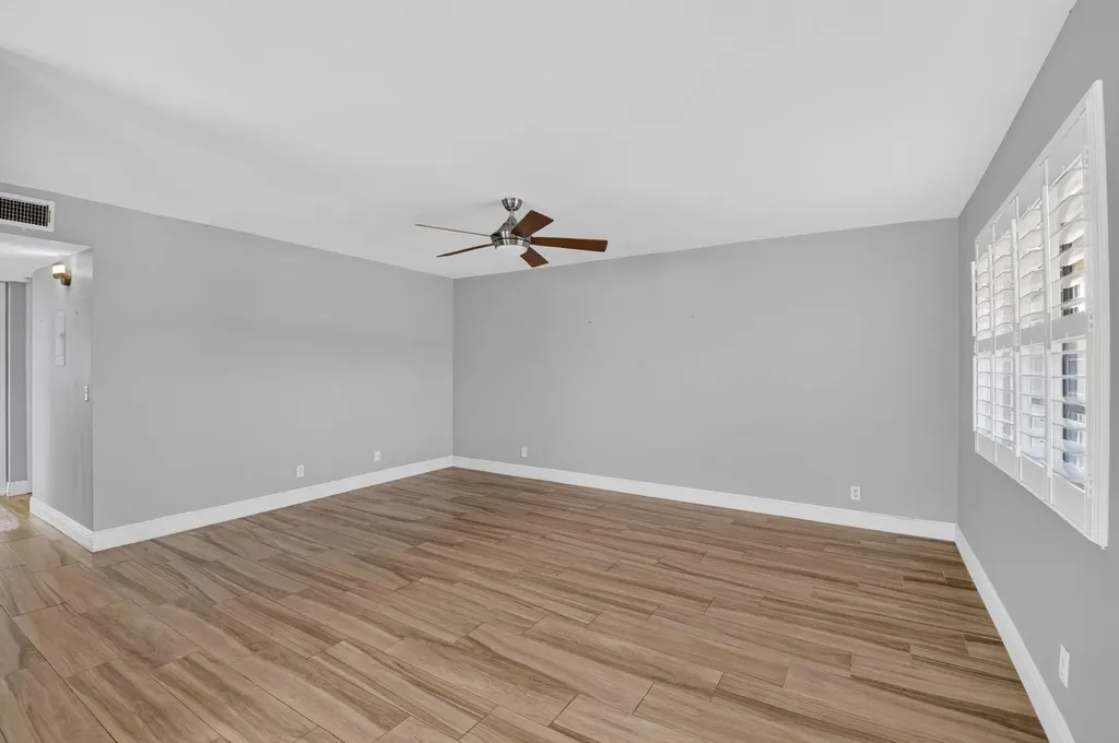 374 Capri H Delray Beach FL 33484
