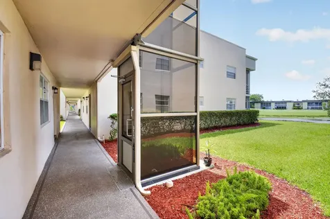 374 Capri H Delray Beach FL 33484