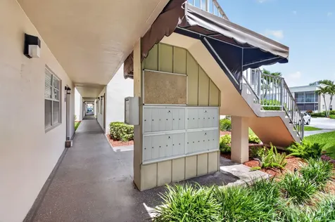 374 Capri H Delray Beach FL 33484