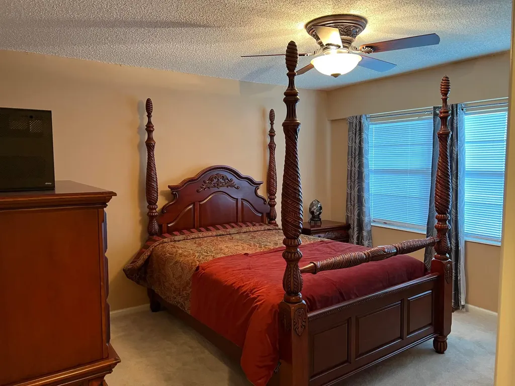 203 Suffolk Boca Raton FL 33434