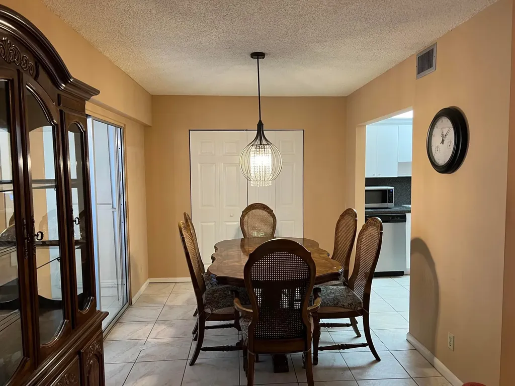 203 Suffolk Boca Raton FL 33434