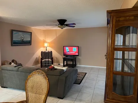 203 Suffolk Boca Raton FL 33434