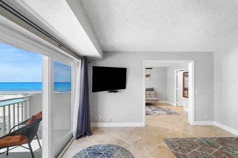 4511 S Ocean Boulevard Highland Beach FL 33487