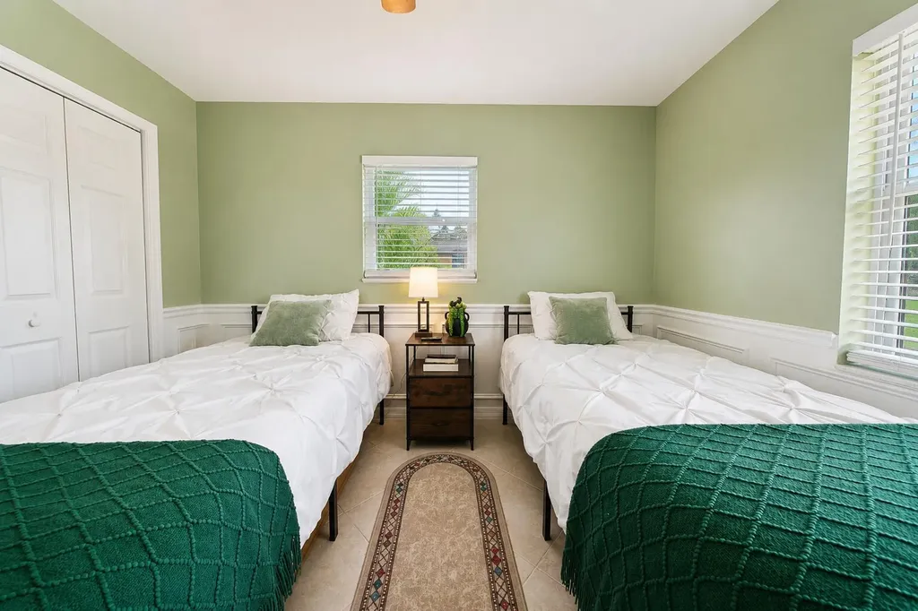 17285 Sapp Place Jupiter FL 33458